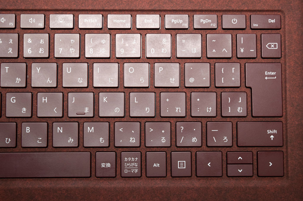 Surface Laptopキーボード 右側拡大